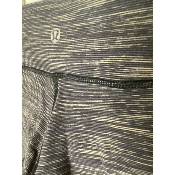 lululemon athletica Gray Patterned Leggings - Picture 4 of 11